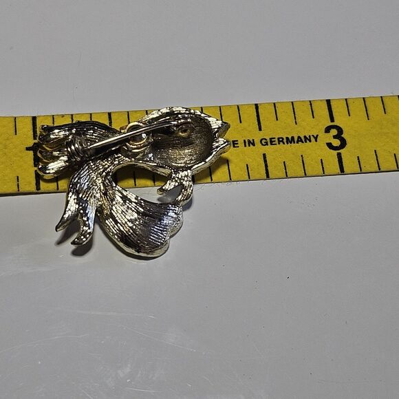 Vintage Pin Goldfish Koi Gold Tone Fancy Brooch Fish Hat Fins Lapel - Picture 6 of 10